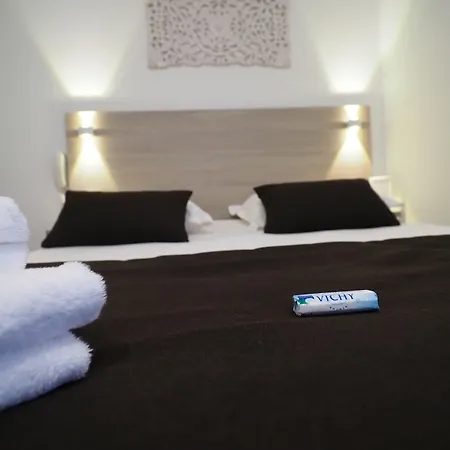 호텔 Le Biarritz - 비시