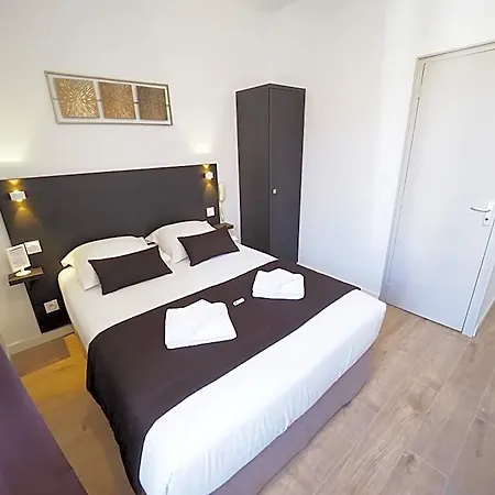 Le Biarritz - 3* Vichy