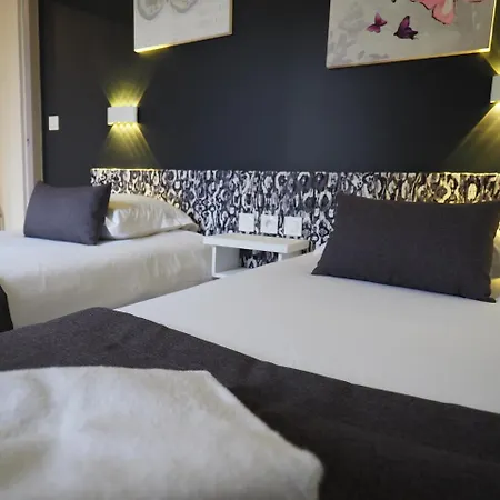 Le Biarritz - 3* فيشي